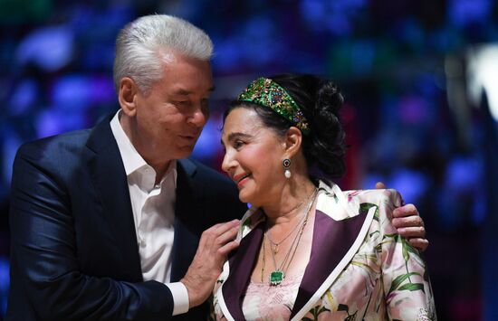 Художественная гимнастика. I чемпионат мира среди юниорок