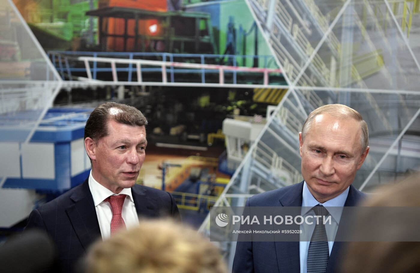 Рабочая поездка президента РФ В. Путина в Магнитогорск