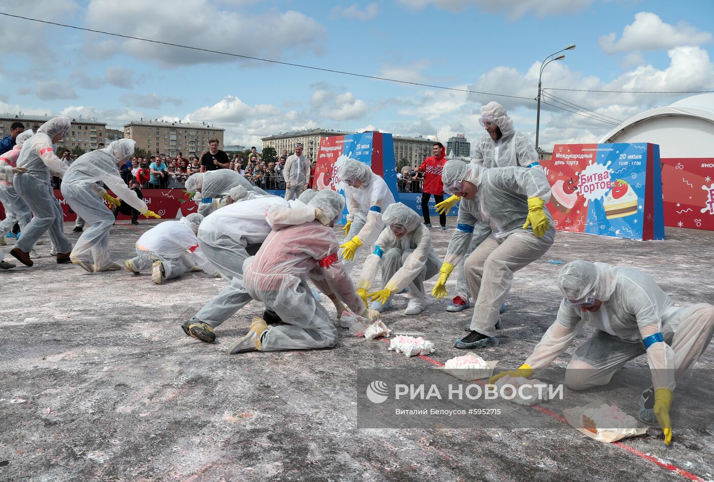 "Битва тортов" в парке им. М. Горького