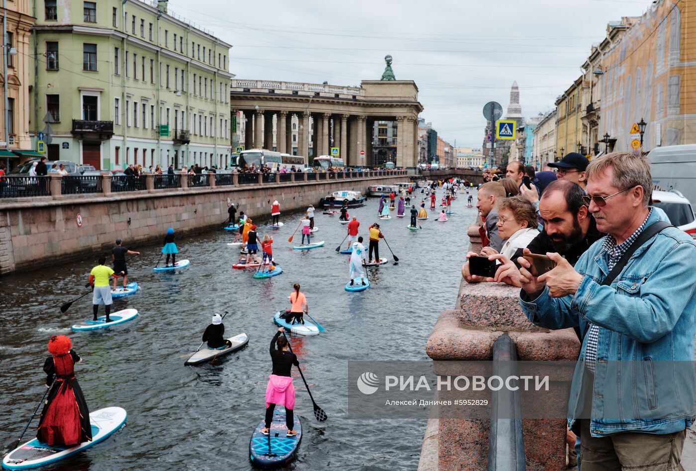 Международный фестиваль серфинга "Фонтанка-SUP"