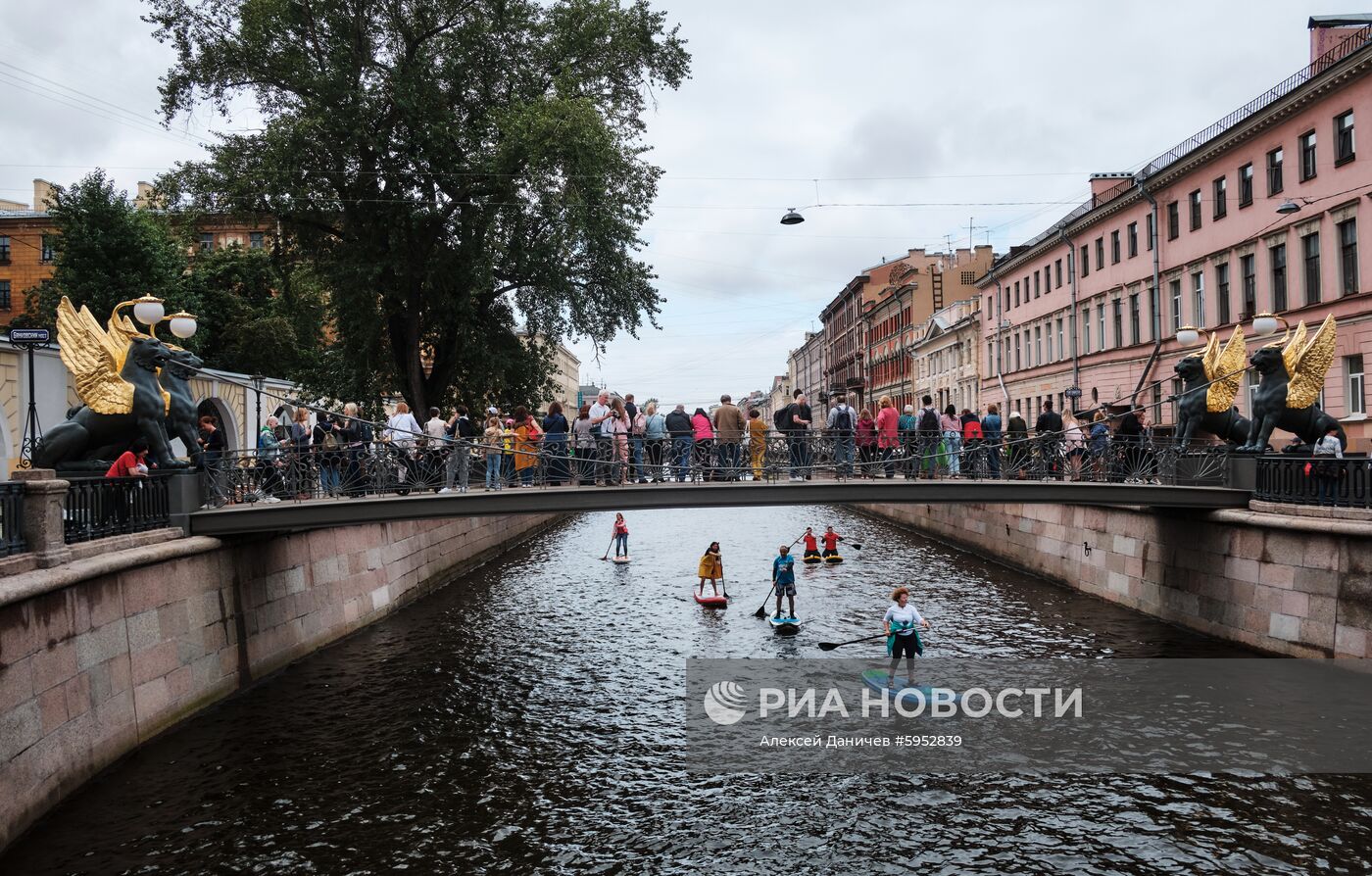 Международный фестиваль серфинга "Фонтанка-SUP"