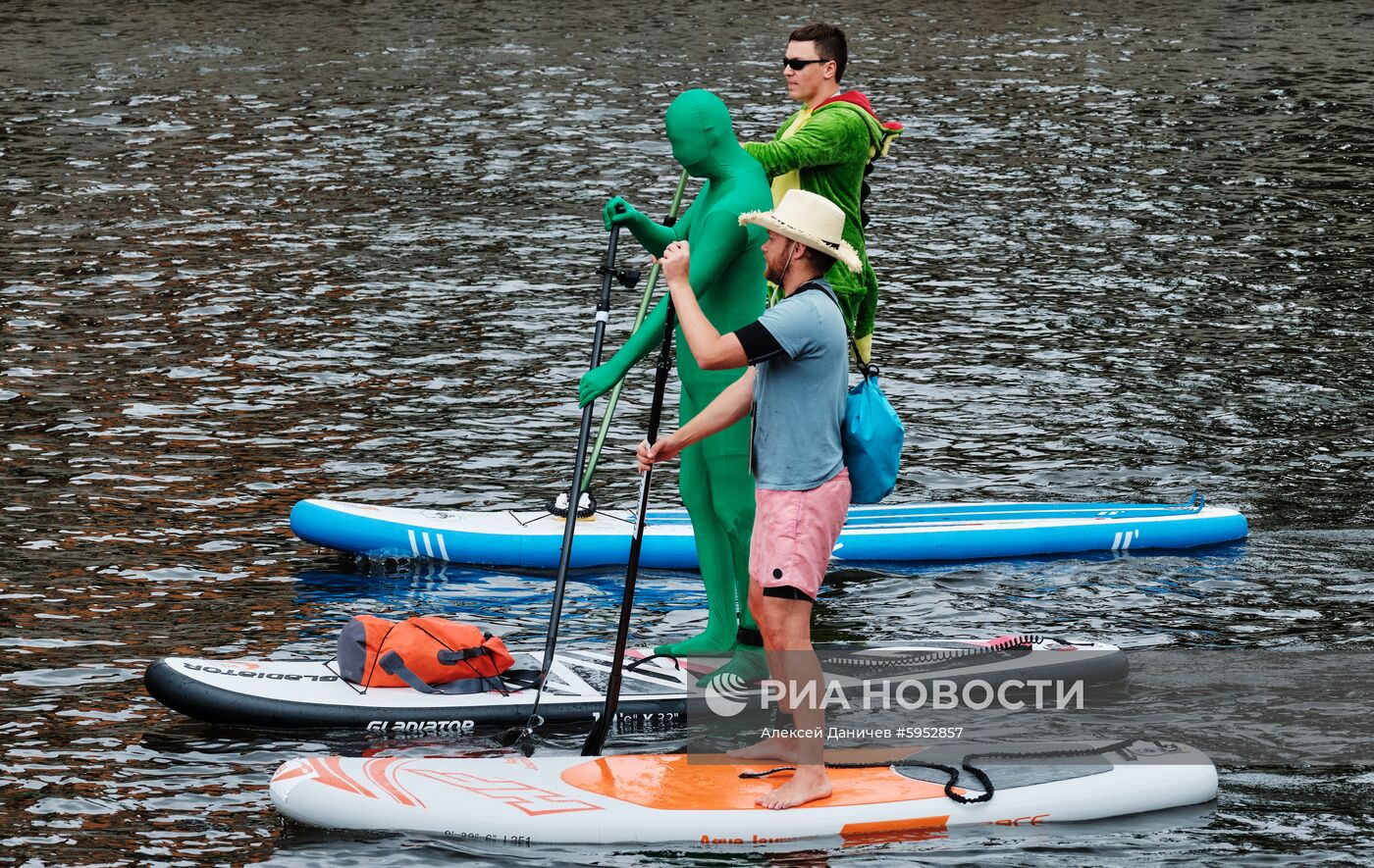 Международный фестиваль серфинга "Фонтанка-SUP"