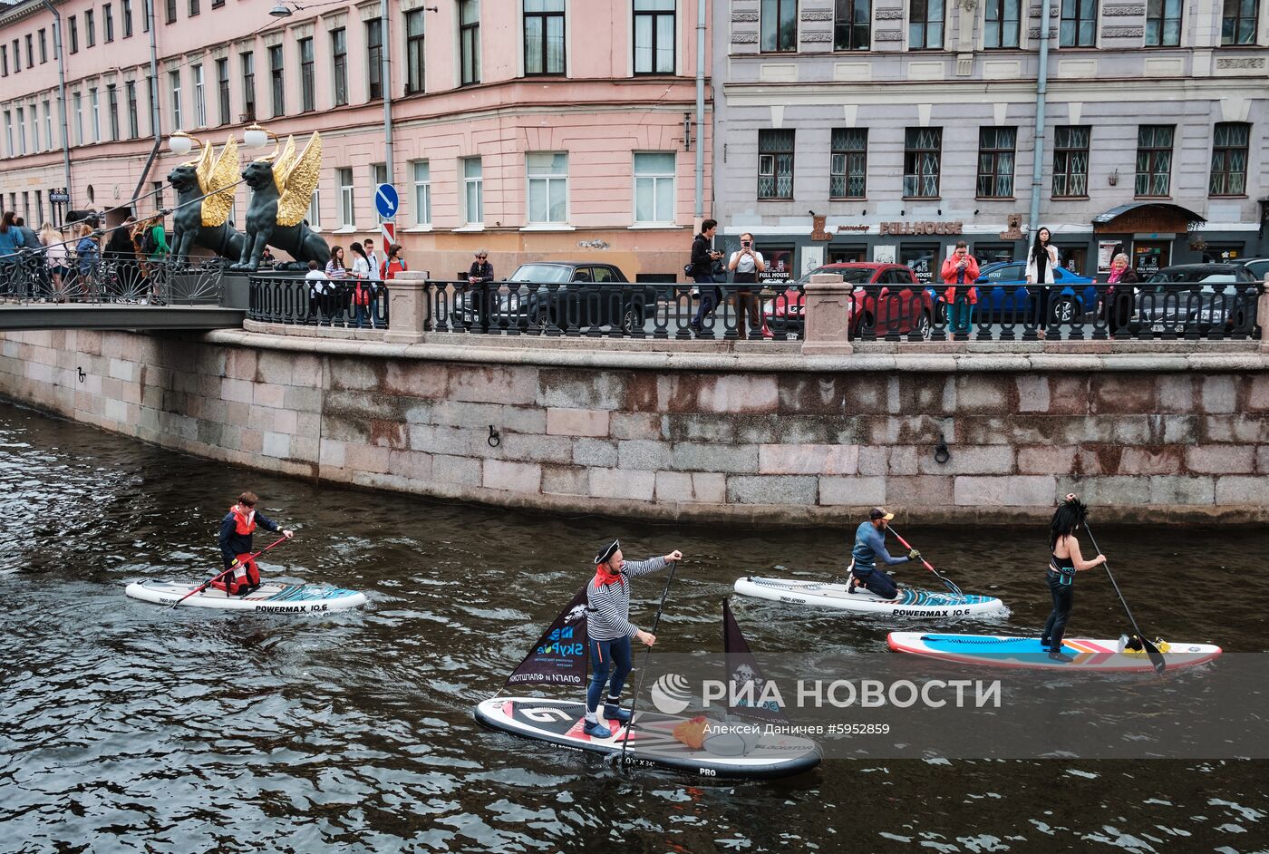 Международный фестиваль серфинга "Фонтанка-SUP"