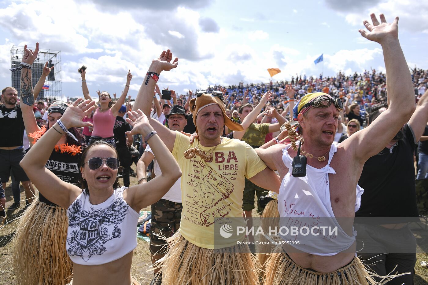 Музыкальный фестиваль "Нашествие". День второй