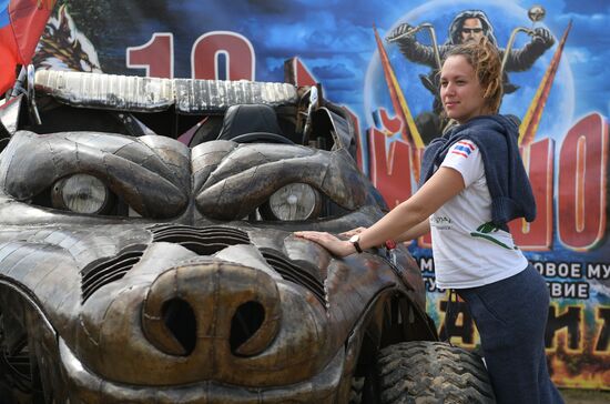 Музыкальный фестиваль "Нашествие". День второй