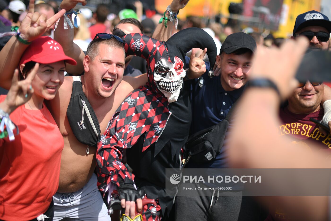 Музыкальный фестиваль "Нашествие". День второй