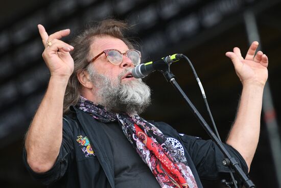 Музыкальный фестиваль "Нашествие". День второй