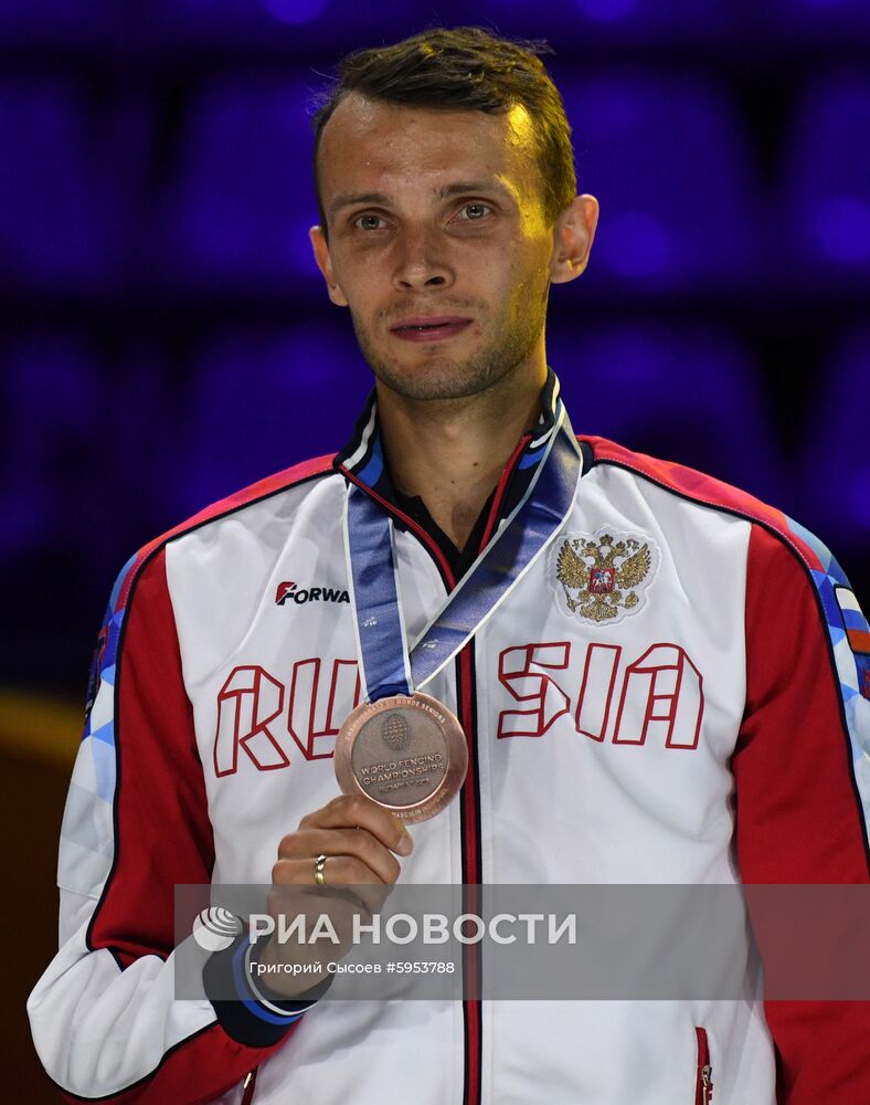 Фехтование. Чемпионат мира. Шестой день