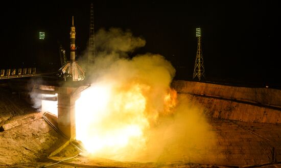 Пуск РН "Союз-ФГ" с ТПК "Сoюз МС-13"
