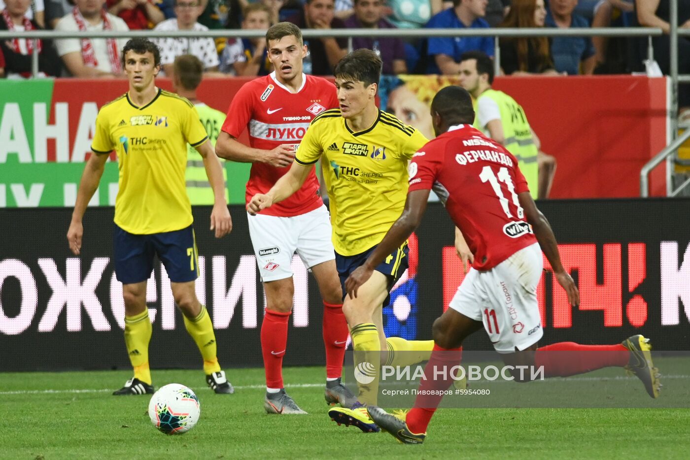 Футбол. РПЛ. Матч "Ростов" - "Спартак"