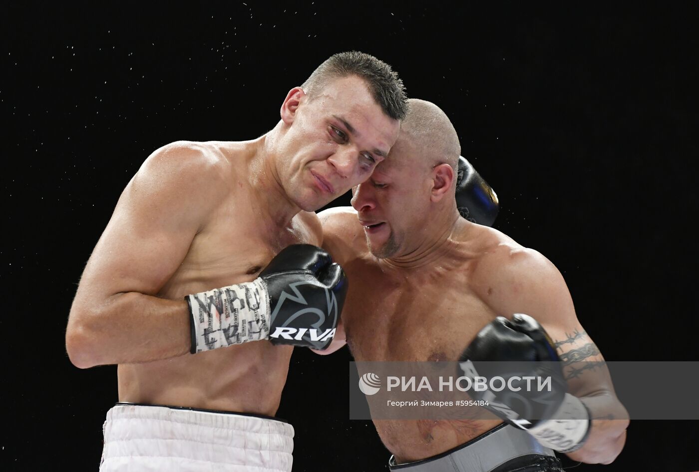 Бокс. Бой М. Власова и А. Чилемба