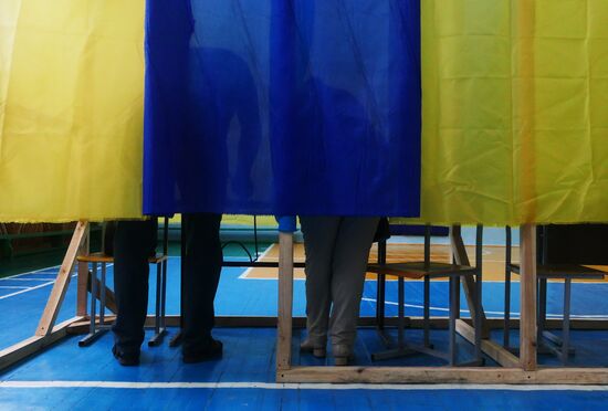 Досрочные выборы в Верховную раду Украины