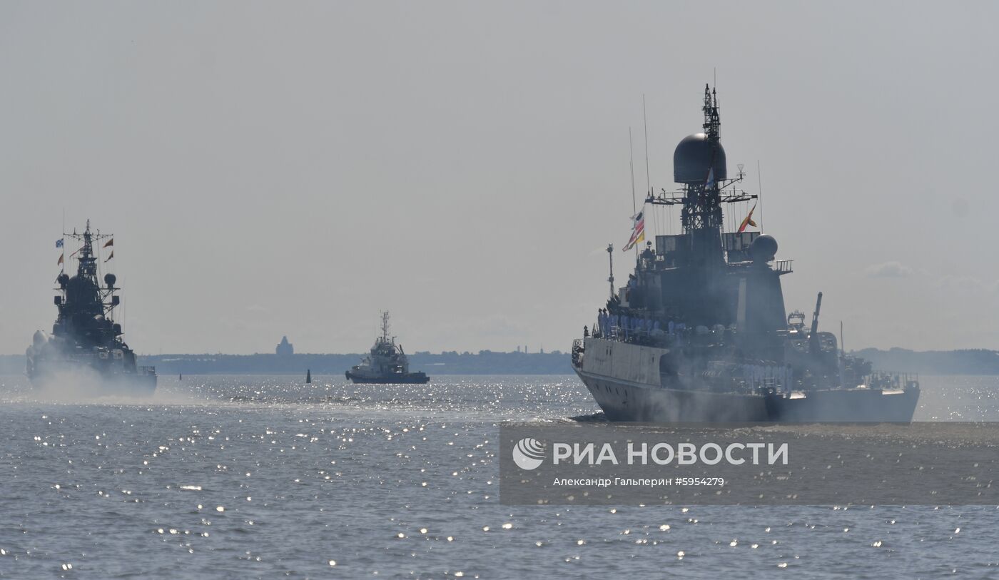 Репетиция парада в честь Дня ВМФ России