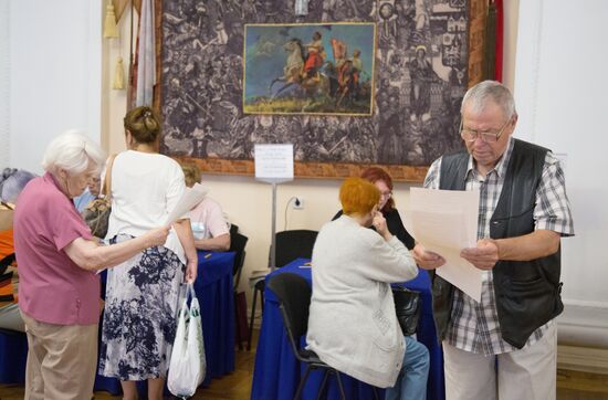 Досрочные выборы в Верховную раду Украины