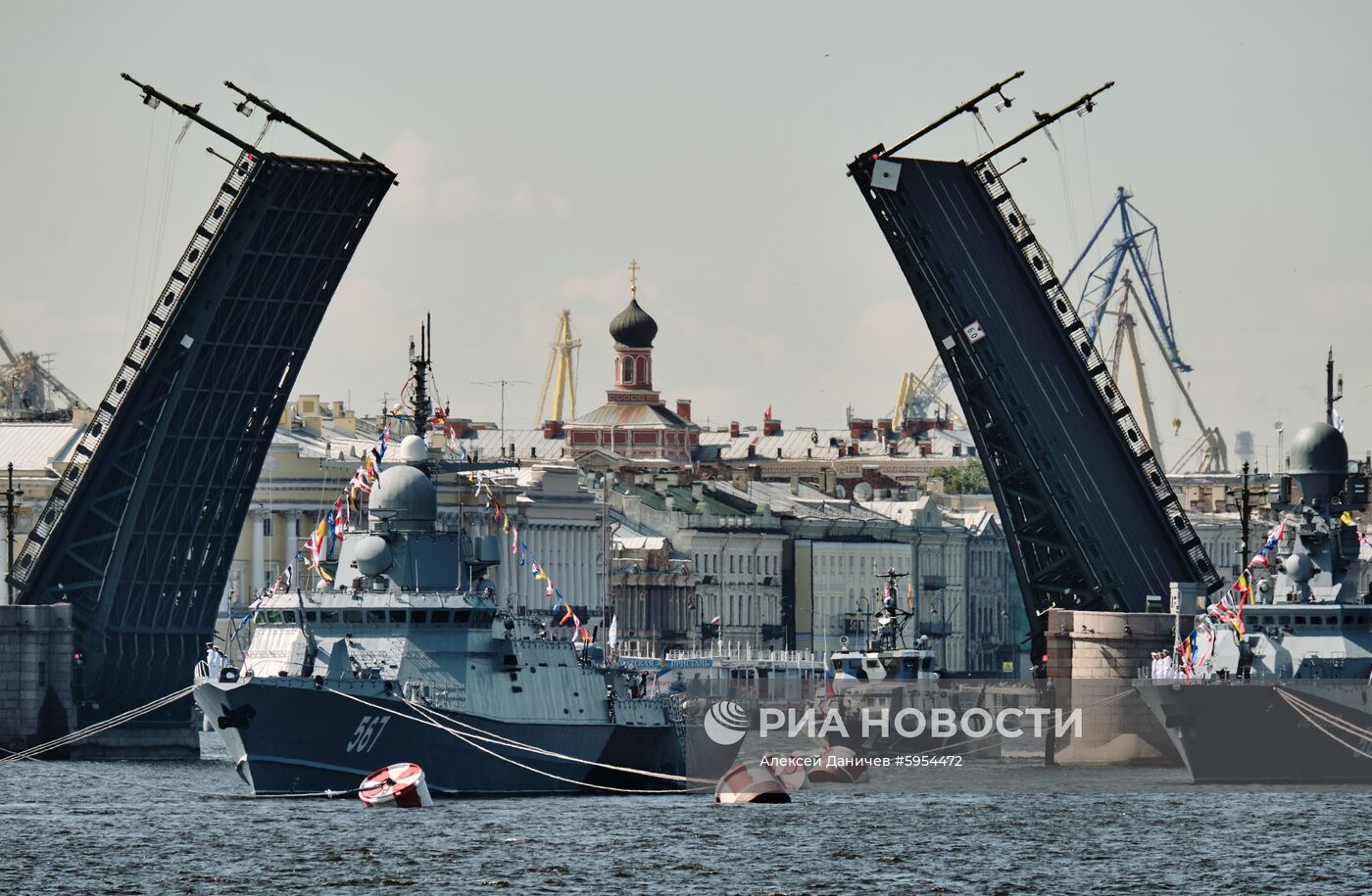 Репетиция парада в честь Дня ВМФ России 