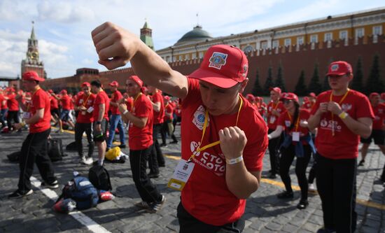 Массовая тренировка по боксу на Красной площади