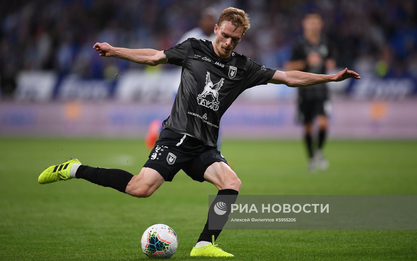 Футбол. РПЛ. Матч "Динамо" - "Рубин"