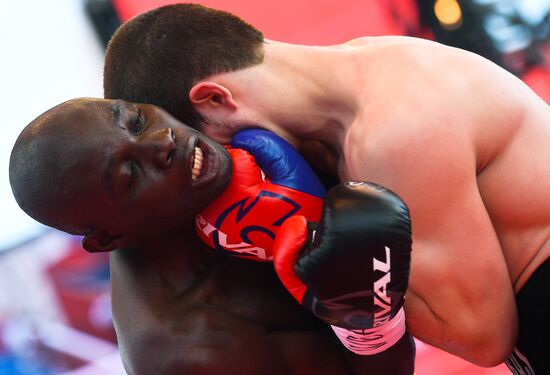 Боксерское шоу на Красной площади