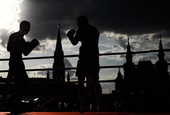 Боксерское шоу на Красной площади