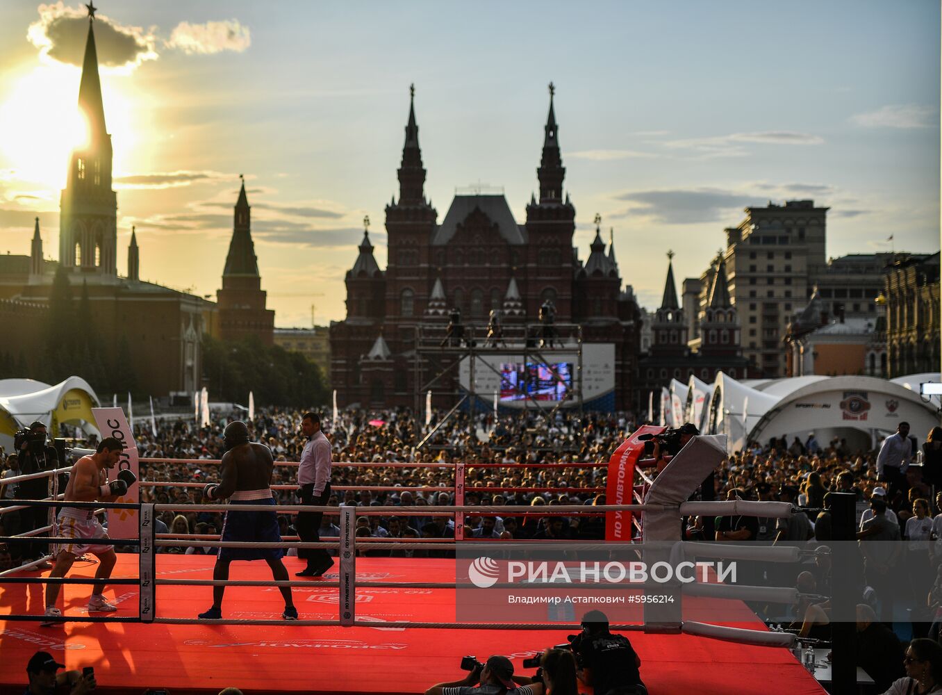 Боксерское шоу на Красной площади