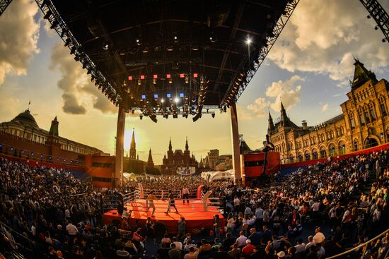 Боксерское шоу на Красной площади