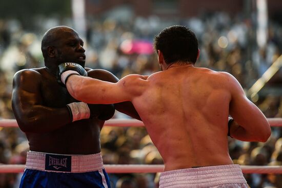 Боксерское шоу на Красной площади