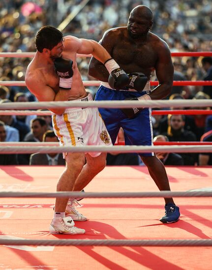 Боксерское шоу на Красной площади