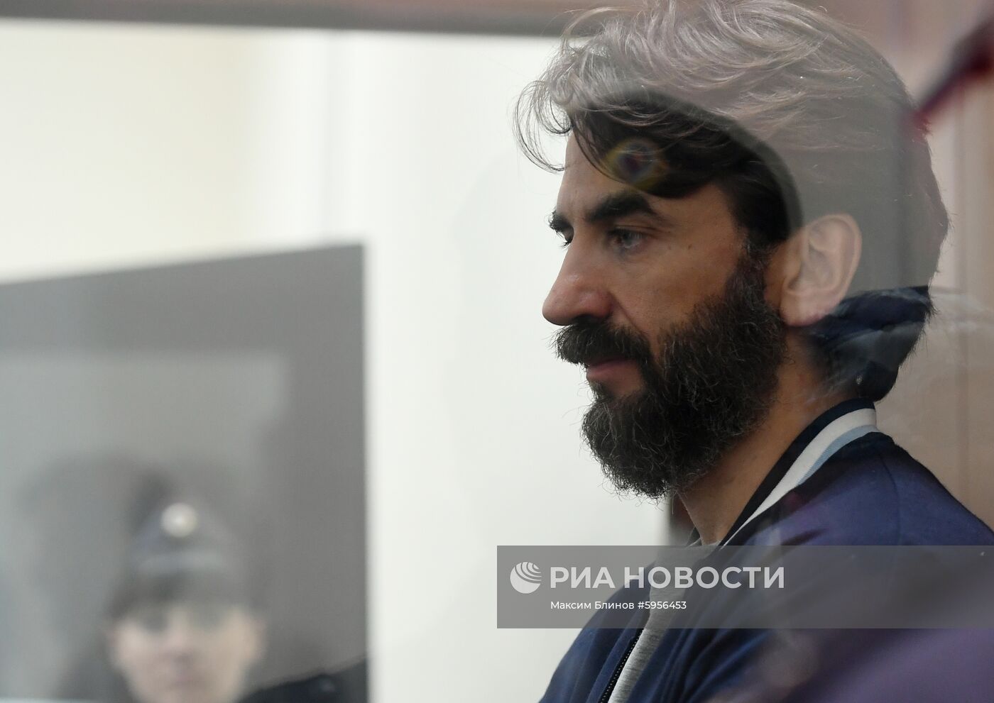 Рассмотрение вопроса о продлении ареста М. Абызову 