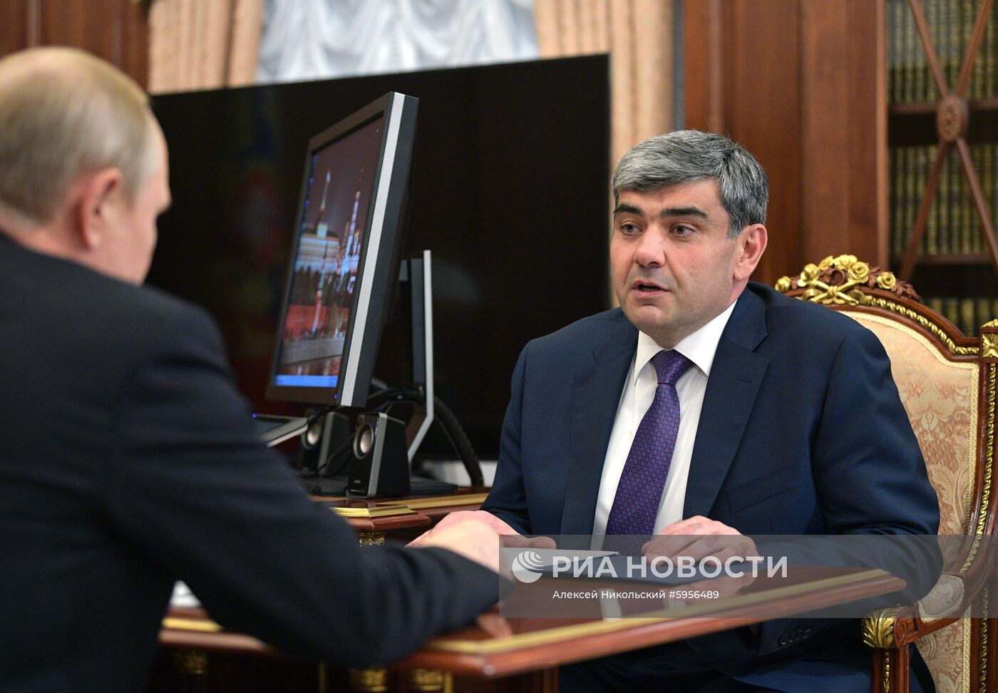 Президент РФ В. Путин встретился с ВРИО главы Кабардино-Балкарии К. Коковым