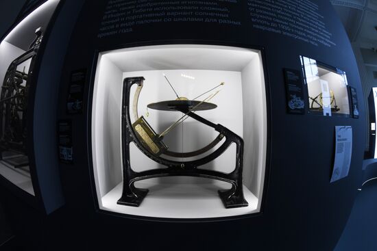 Выставка часов "Время и космос" на ВДНХ