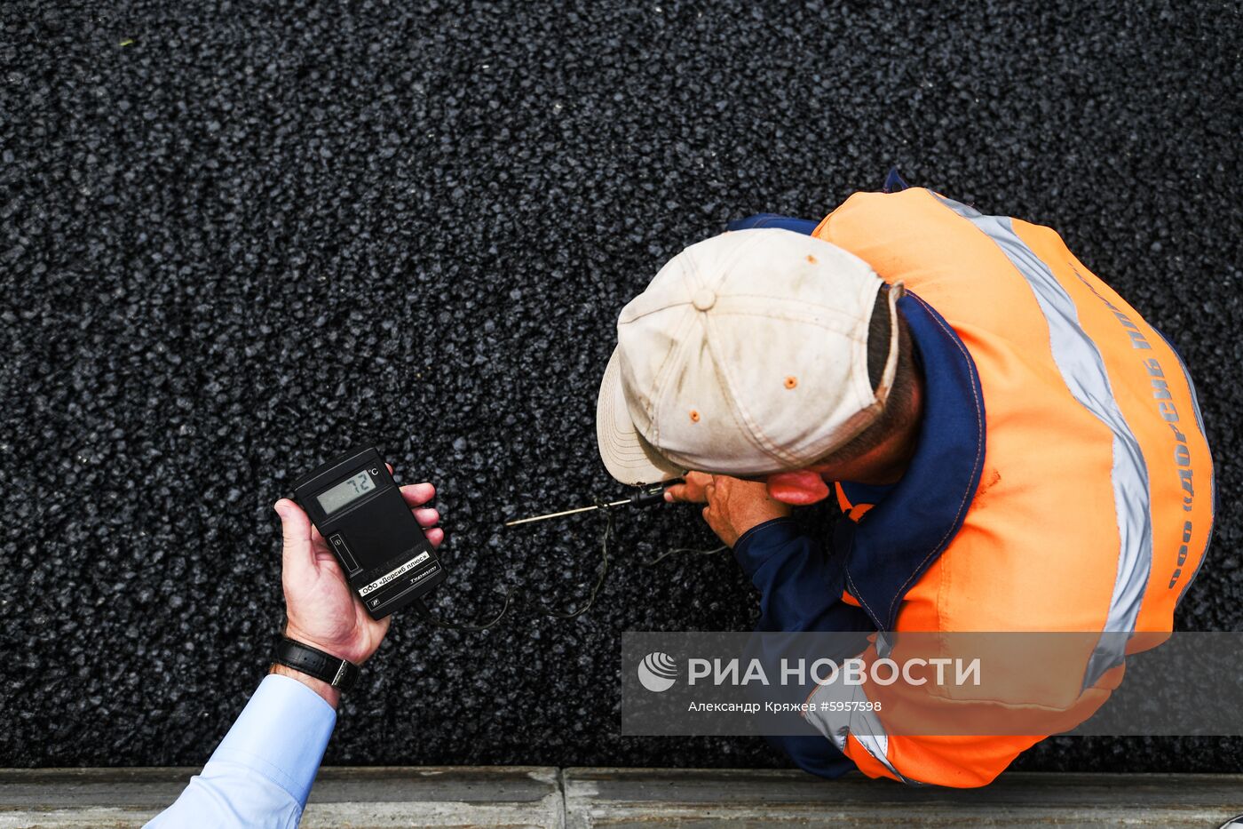 Работы по укладке асфальта на дорогах в Новосибирской области