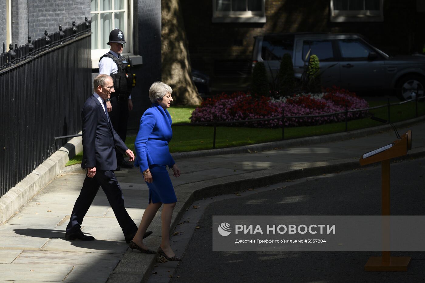 Тереза Мэй покинула пост премьер-министра Великобритании