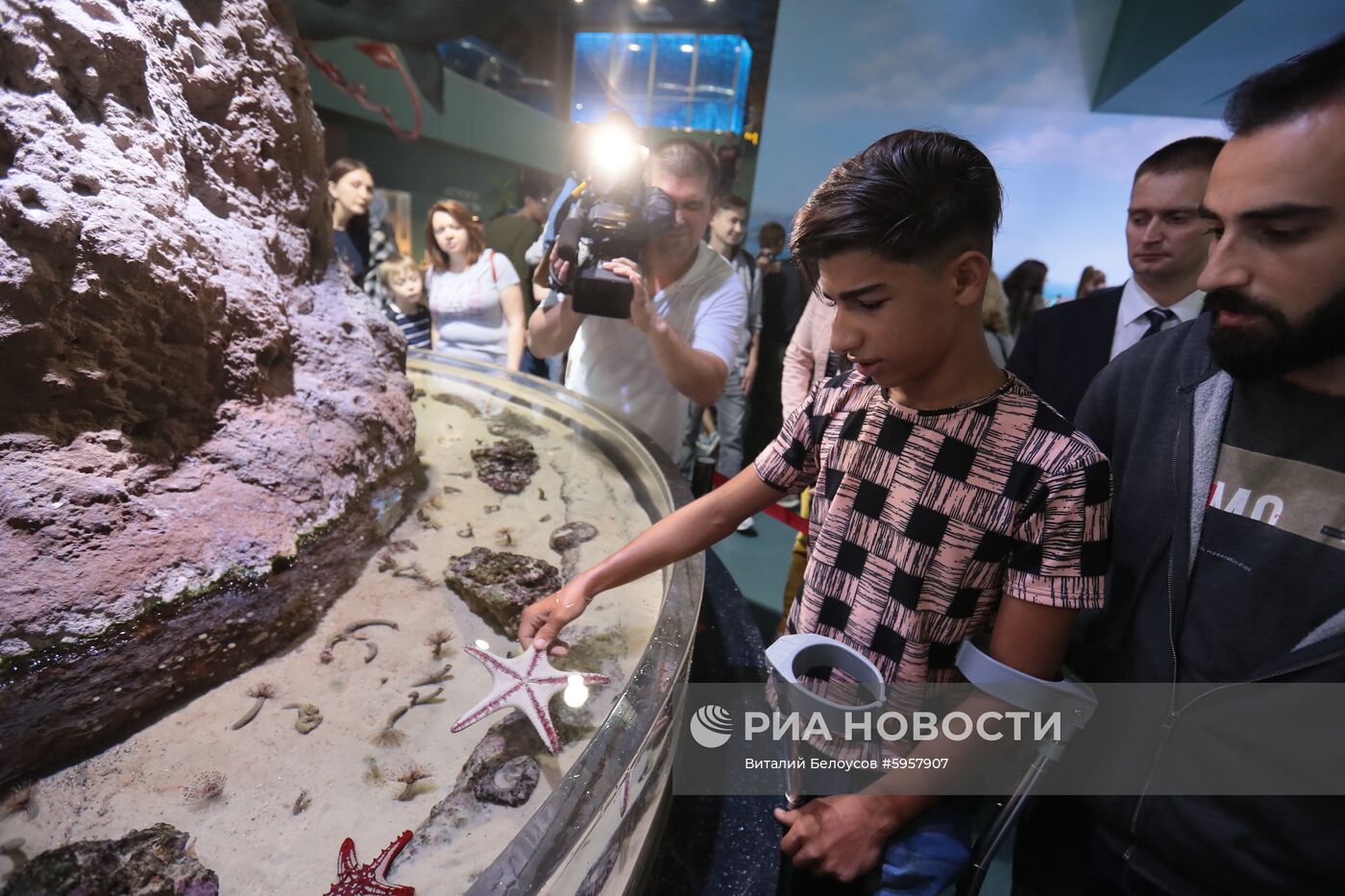 Иракский мальчик Касим Алькадим в Москве