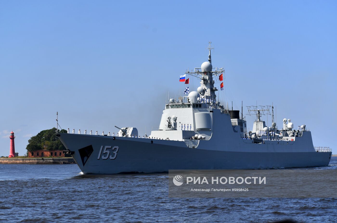 Репетиция парада ко Дню ВМФ в городах России