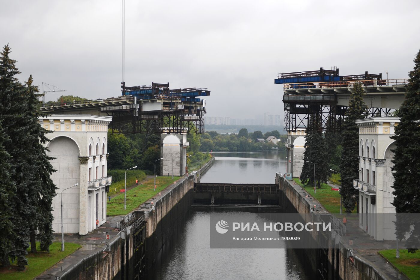 Строительство Карамышевского моста