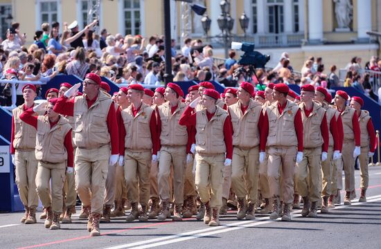 Репетиция парада ко Дню ВМФ в городах России