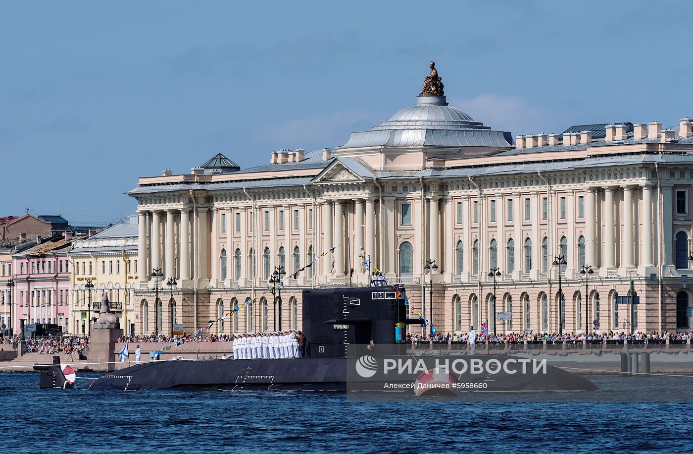 Репетиция парада ко Дню ВМФ в городах России