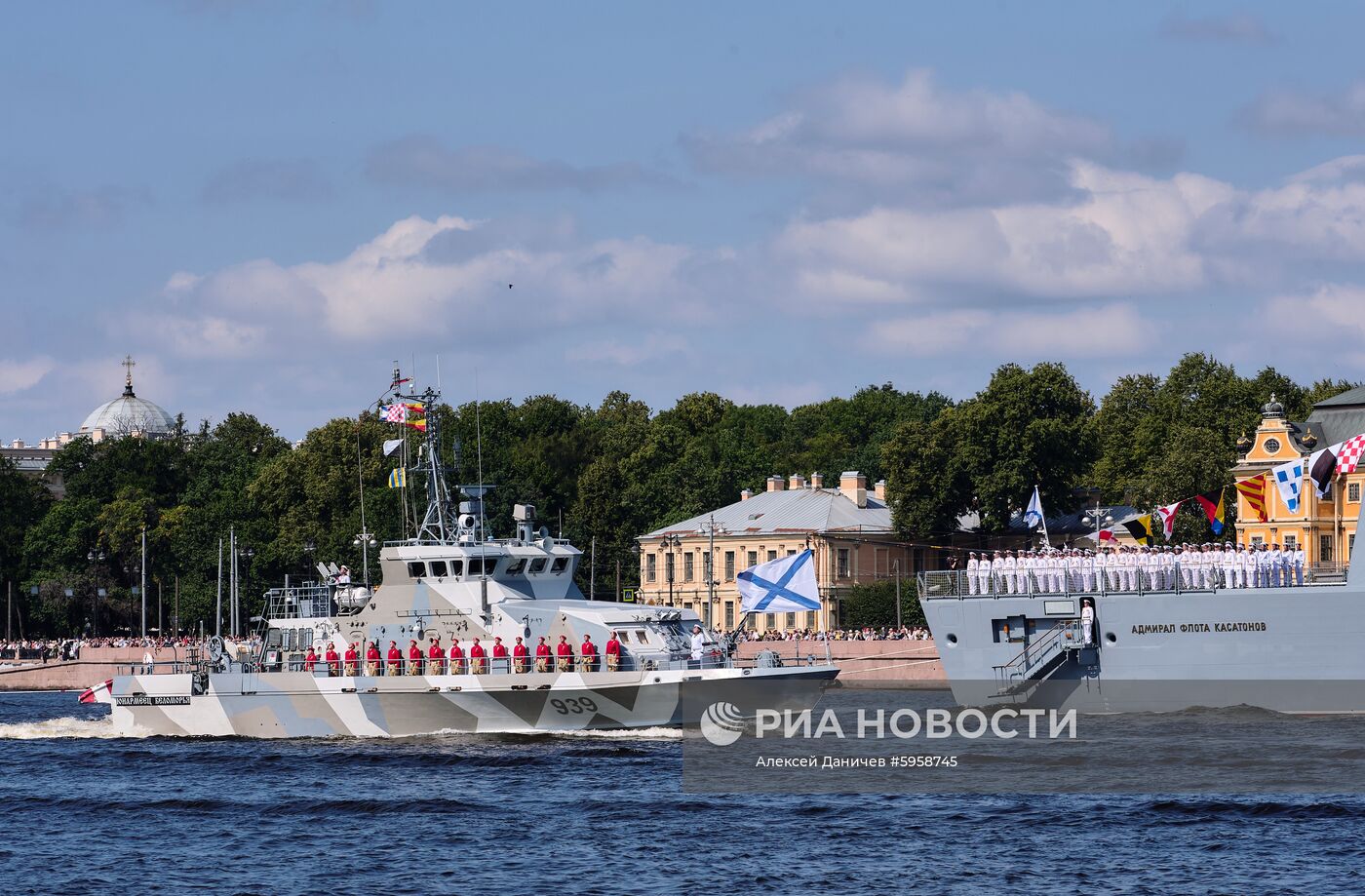 Репетиция парада ко Дню ВМФ в городах России