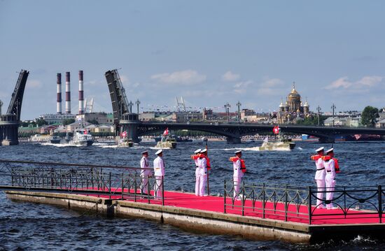 Репетиция парада ко Дню ВМФ в городах России