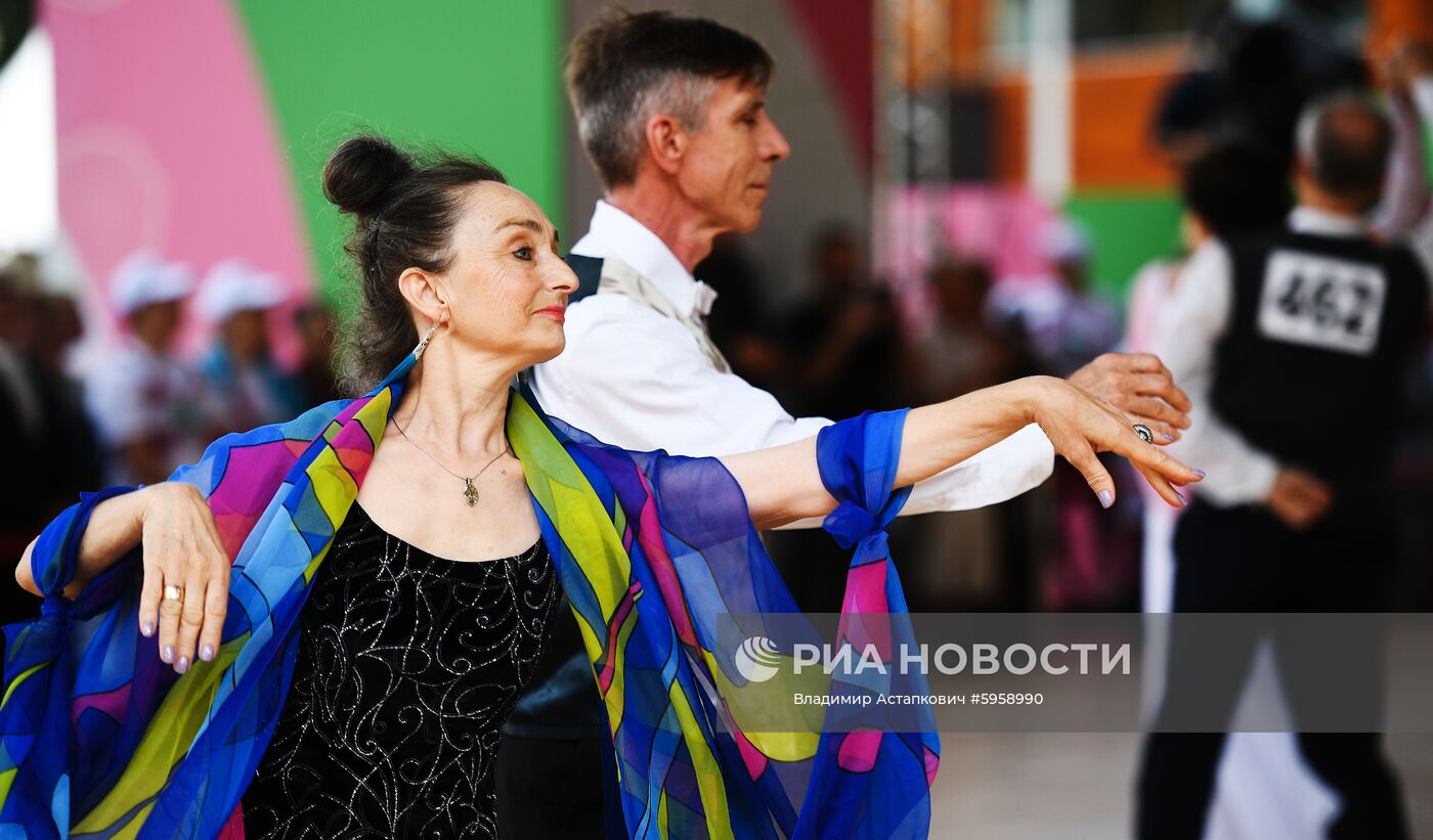 Танцевальный марафон для участников проекта "Московское долголетие"
