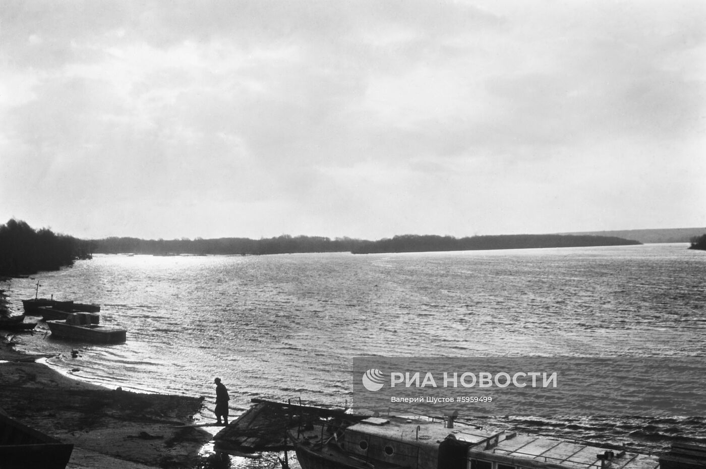 Река Дон вблизи станицы Вёшенской