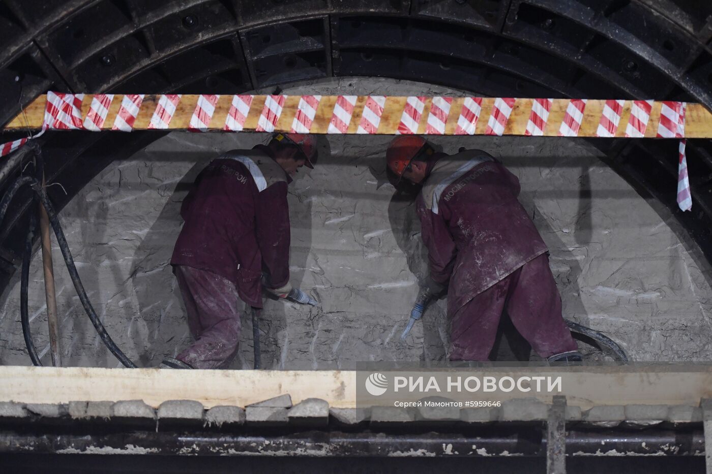 Строительство станции метро "Шереметьевская"