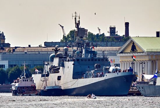Корабль "Таркаш" в Санкт-Петербурге