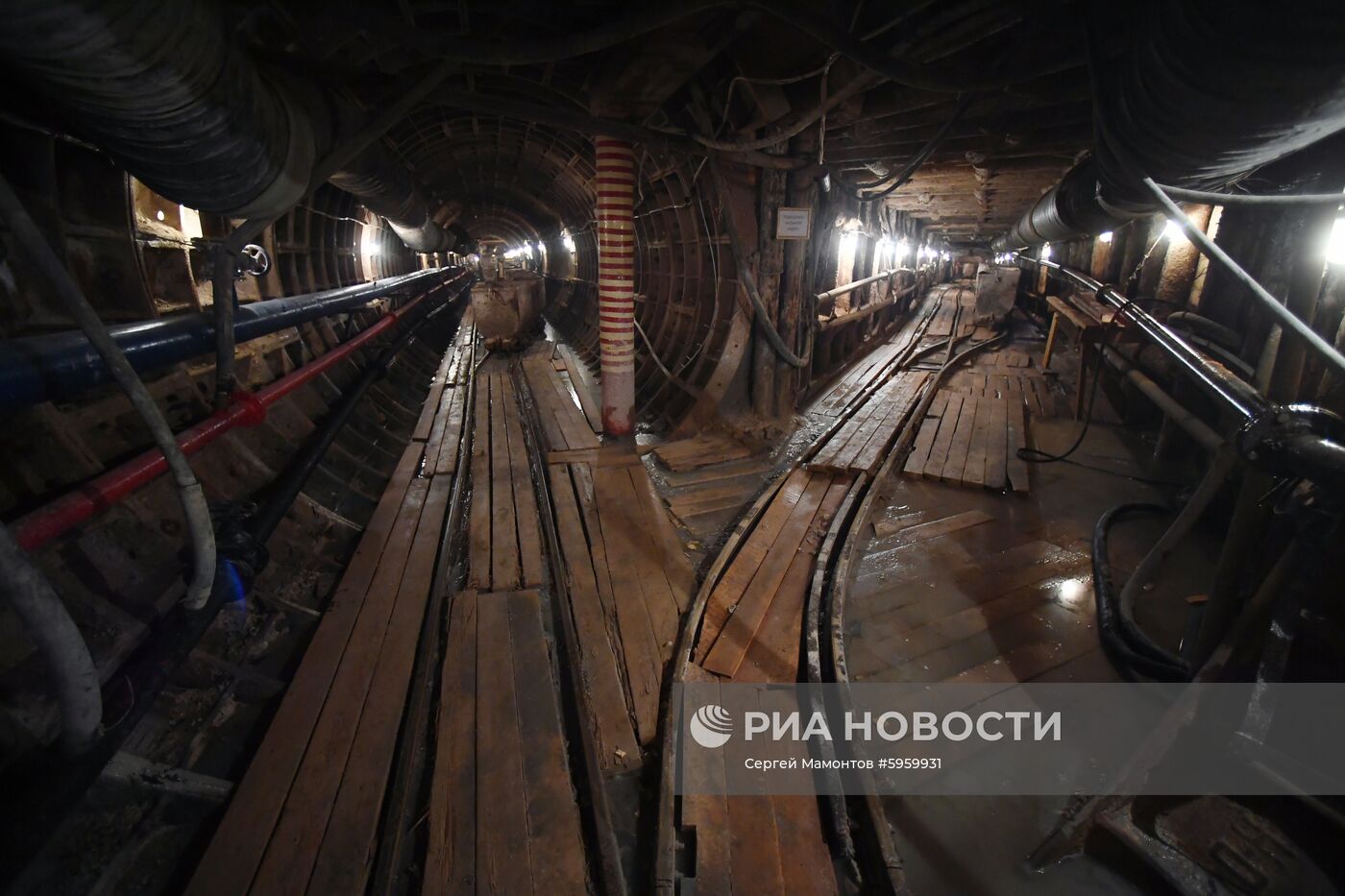 Строительство станции метро "Шереметьевская"