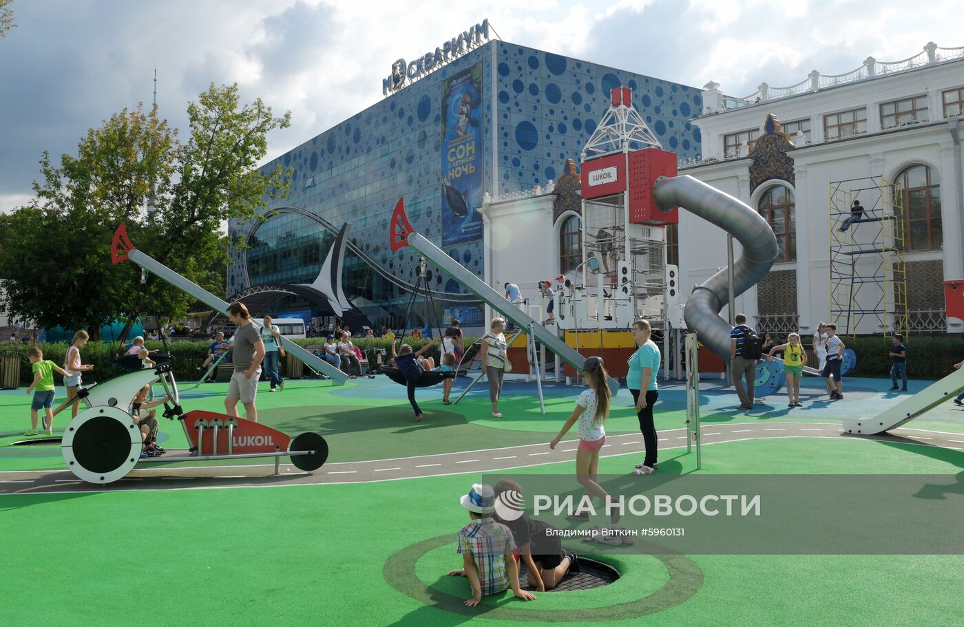 Вднх в москве что посетить с детьми. Интересные развлечения для детей. Вднх выставка мультимир. Вднх в москве что посетить с детьми. Уличные развлечения для детей.