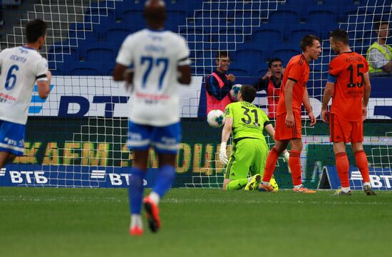 Футбол. РПЛ. Матч "Динамо" - "Урал"