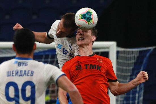 Футбол. РПЛ. Матч "Динамо" - "Урал"