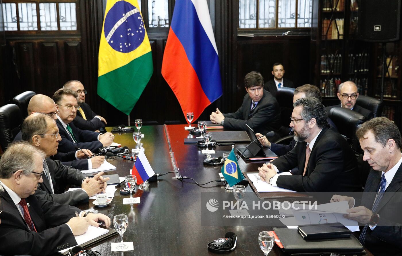 Глава МИД РФ С.Лавров принял участие в министерской встрече БРИКС в Бразилии