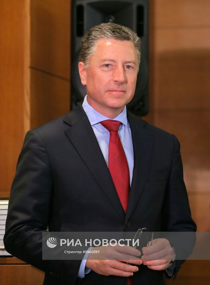 Пресс-брифинг спецпредставителя США на Украине Курта Волкера