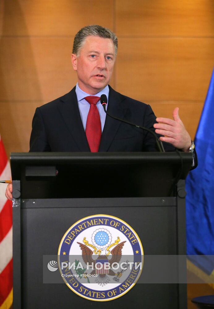 Пресс-брифинг спецпредставителя США на Украине Курта Волкера